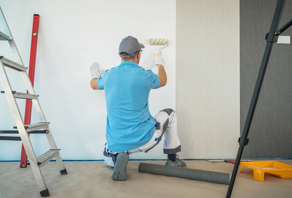 Huur een professionele renovlies behanger uit Veenendaal en krijg 10% korting op het behangen en sauzen van je nieuwbouwwoning.